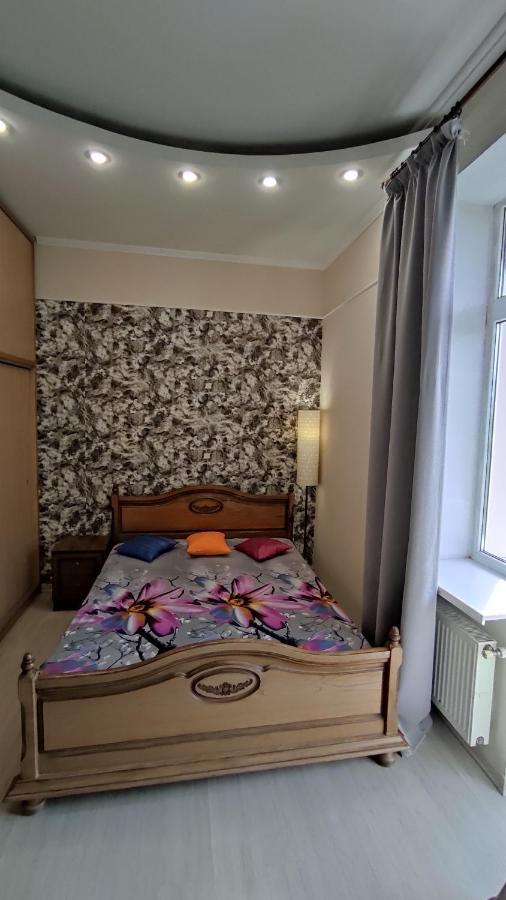 Центр Торговая 6 Apartment Odesa Exterior foto